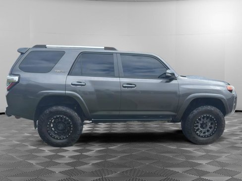Used 2016 Toyota 4Runner Trail Premium image 5