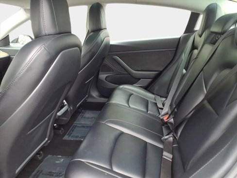 Used 2020 Tesla Model 3 Standard Range image 14