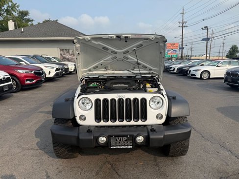 Used 2015 Jeep Wrangler Unlimited Sport w/ Connectivity Group image 31