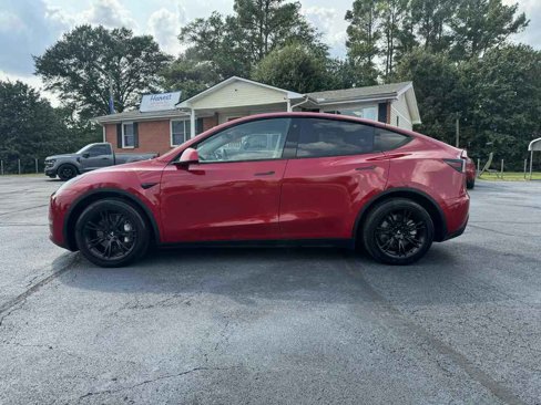 Used 2022 Tesla Model Y Long Range image 3