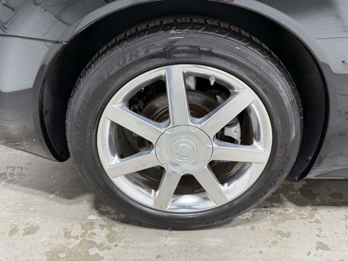 Used 2007 Cadillac XLR image 10