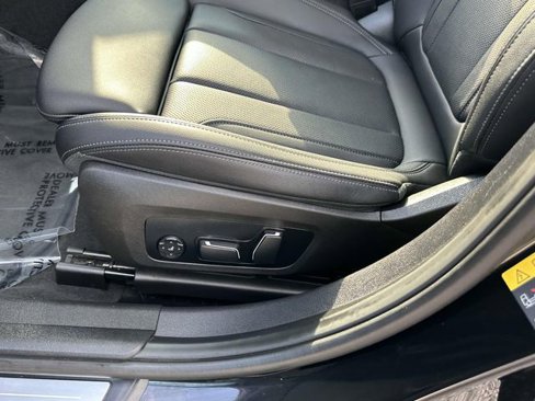 Certified 2024 BMW 330e xDrive image 28