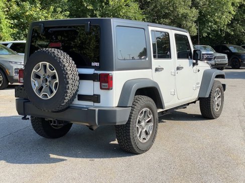 Used 2015 Jeep Wrangler Unlimited Sport image 7
