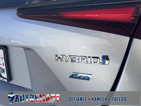 Used 2019 Toyota Prius L Eco image 30