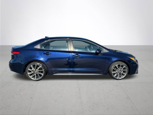 Used 2021 Toyota Corolla SE w/ SE Premium Package image 6