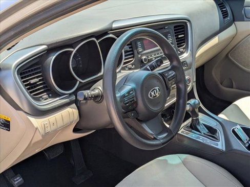 Used 2015 Kia Optima LX image 9