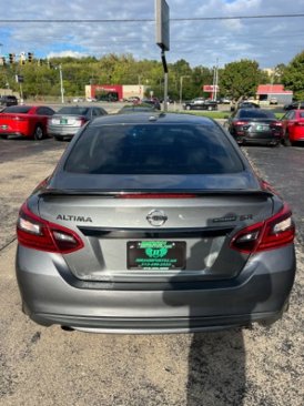 Used 2018 Nissan Altima 2.5 SR w/ SR Midnight Edition image 21
