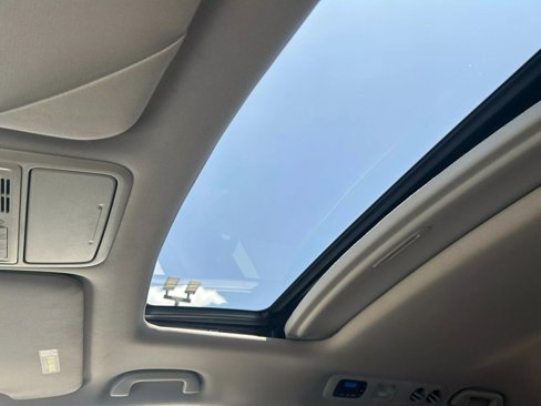 Used 2012 Honda Odyssey EX-L image 22