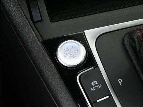 Used 2019 Volkswagen GTI Autobahn image 25