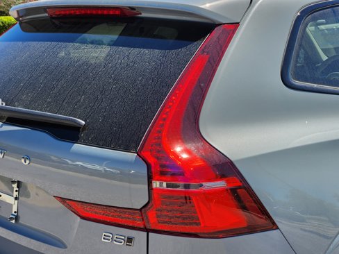 New 2025 Volvo XC60 B5 Core image 10