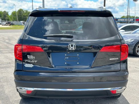 Used 2017 Honda Pilot Touring image 7