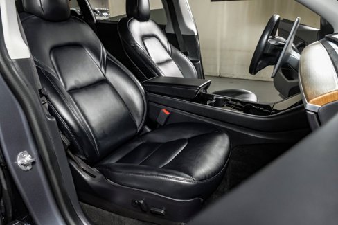 Used 2020 Tesla Model Y Long Range image 25