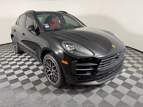 Certified 2021 Porsche Macan S image 9