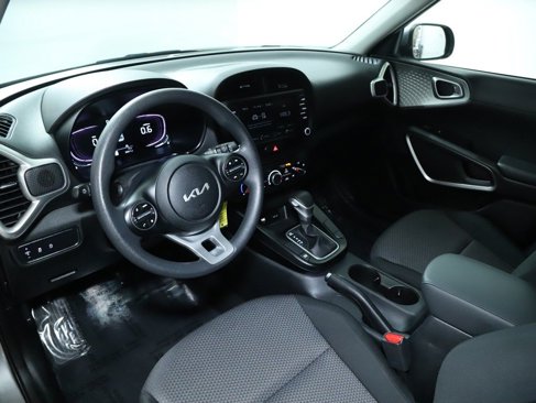 Used 2024 Kia Soul LX w/ Option Group 015 image 17