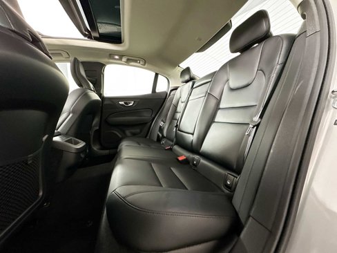 Certified 2025 Volvo S60 B5 Core image 22