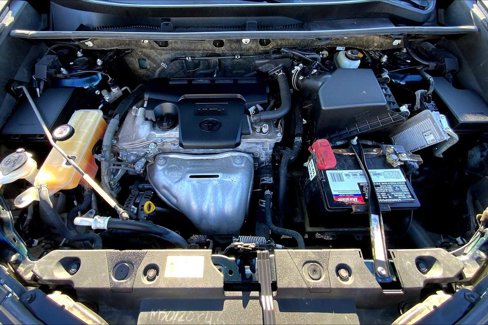 Used 2018 Toyota RAV4 SE image 28