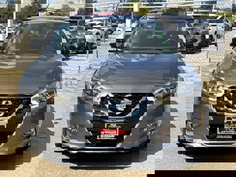Used 2018 Nissan Maxima Platinum image 9