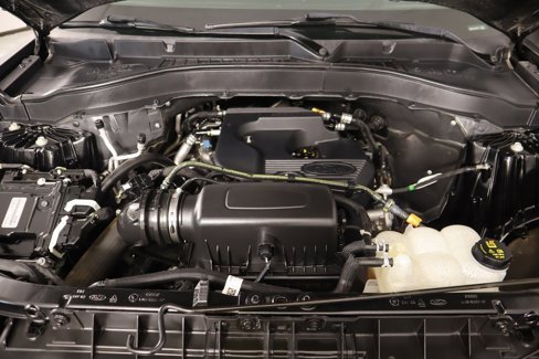 Used 2020 Ford Explorer XLT image 19