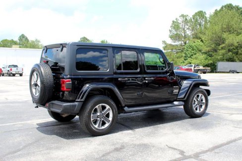Used 2019 Jeep Wrangler Unlimited Sahara image 6
