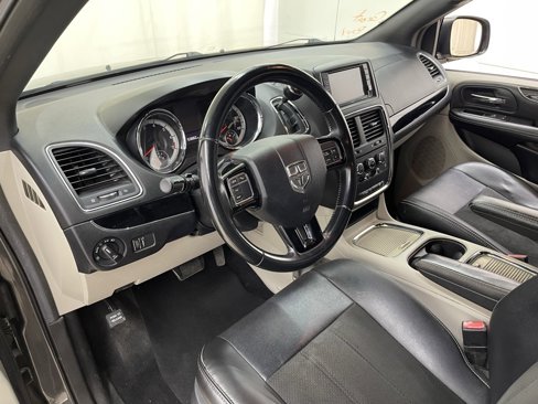 Used 2019 Dodge Grand Caravan SXT image 20