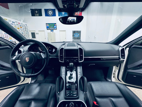 Used 2011 Porsche Cayenne image 29