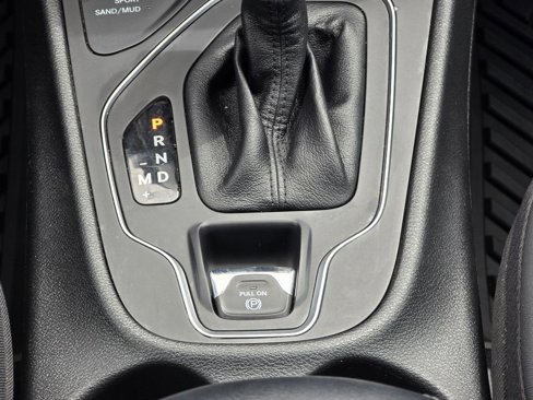 Used 2021 Jeep Cherokee Latitude Lux image 36