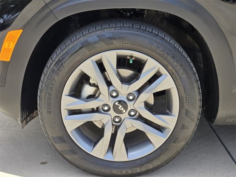 Certified 2023 Kia Seltos S image 17