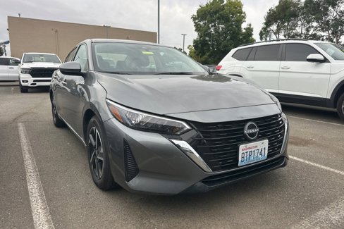 Used 2024 Nissan Sentra SV image 2