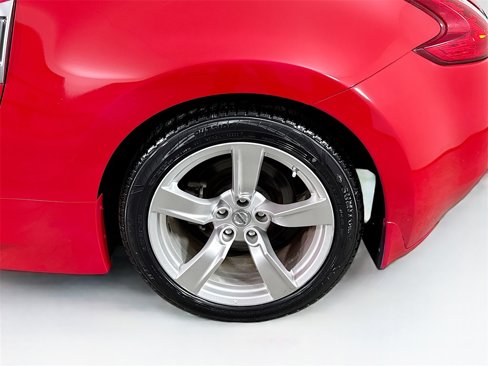 Used 2011 Nissan 370Z Coupe image 25