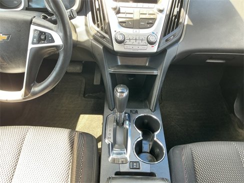 Used 2017 Chevrolet Equinox LT w/ Convenience Package image 8