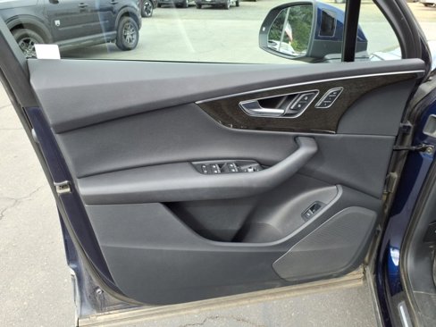 Used 2022 Audi Q7 3.0T Premium image 16