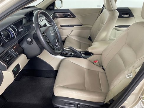 Used 2017 Honda Accord EX-L image 3