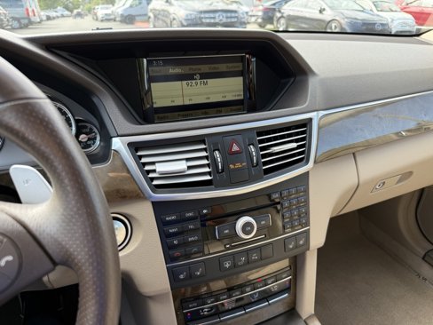 Used 2010 Mercedes-Benz E 63 AMG Sedan image 19