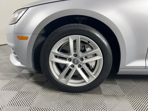 Used 2017 Audi A4 2.0T Premium image 9