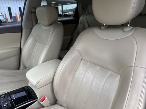 Used 2016 INFINITI QX70 2WD w/ Premium Package image 12