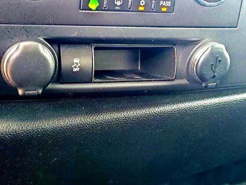 Used 2011 GMC Sierra 1500 SLE image 26
