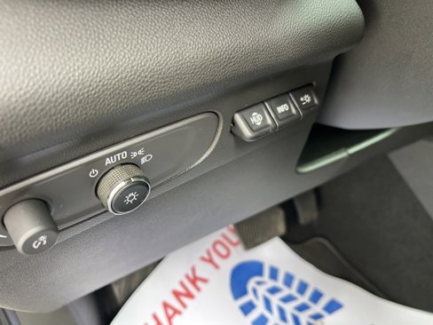 Used 2021 Buick Envision Essence w/ Technology Package I image 19