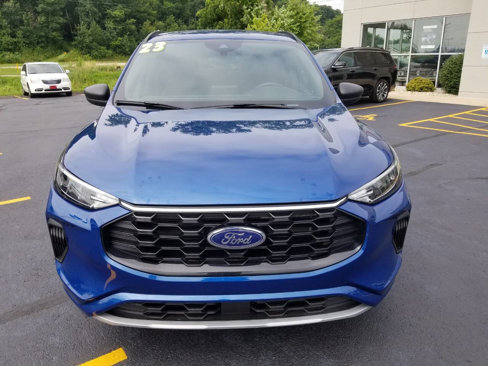 Used 2023 Ford Escape ST-Line image 2