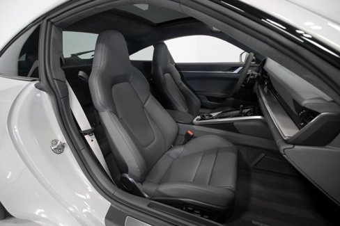 Used 2022 Porsche 911 Carrera image 53