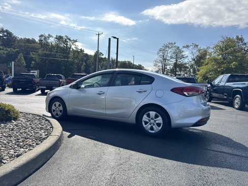 Used 2018 Kia Forte LX w/ Sports Package image 7