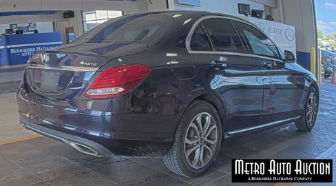 Used 2017 Mercedes-Benz C 300 4MATIC Sedan image 4