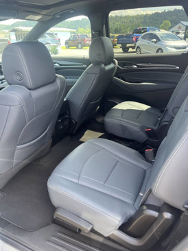Used 2022 Buick Enclave Essence w/ Experience Buick Package image 7