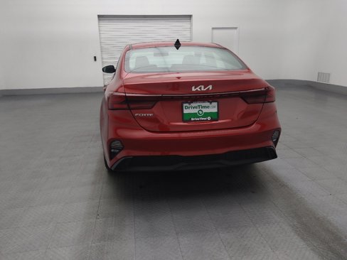Used 2024 Kia Forte LXS image 6