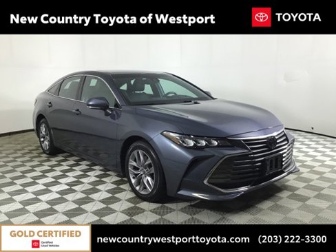 Certified 2020 Toyota Avalon XLE image 1
