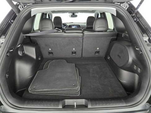 Used 2020 Jeep Cherokee Limited image 14