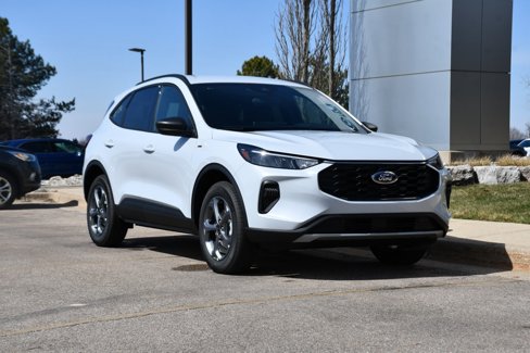 Used 2025 Ford Escape ST-Line w/ Tech Pack #1 image 2