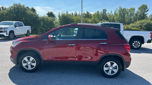 Used 2019 Chevrolet Trax LT w/ LT Convenience Package image 7