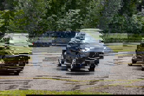 Used 2017 INFINITI QX30 w/ Cargo Package image 2