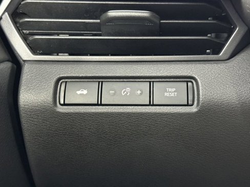 Used 2024 Nissan Altima 2.5 SR image 25