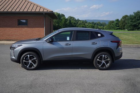 New 2025 Chevrolet Trax RS image 7